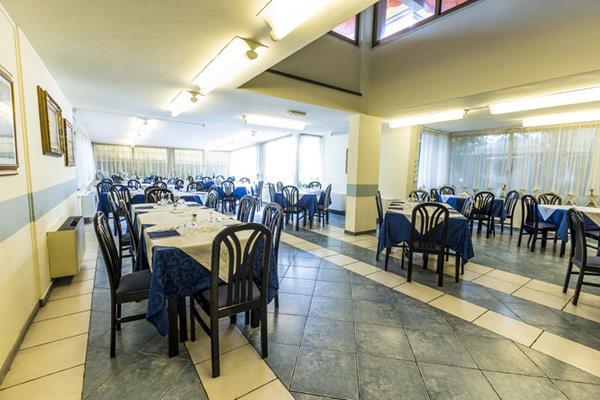 Hotel Le Ginestre Лидо-ди-Камайоре Экстерьер фото